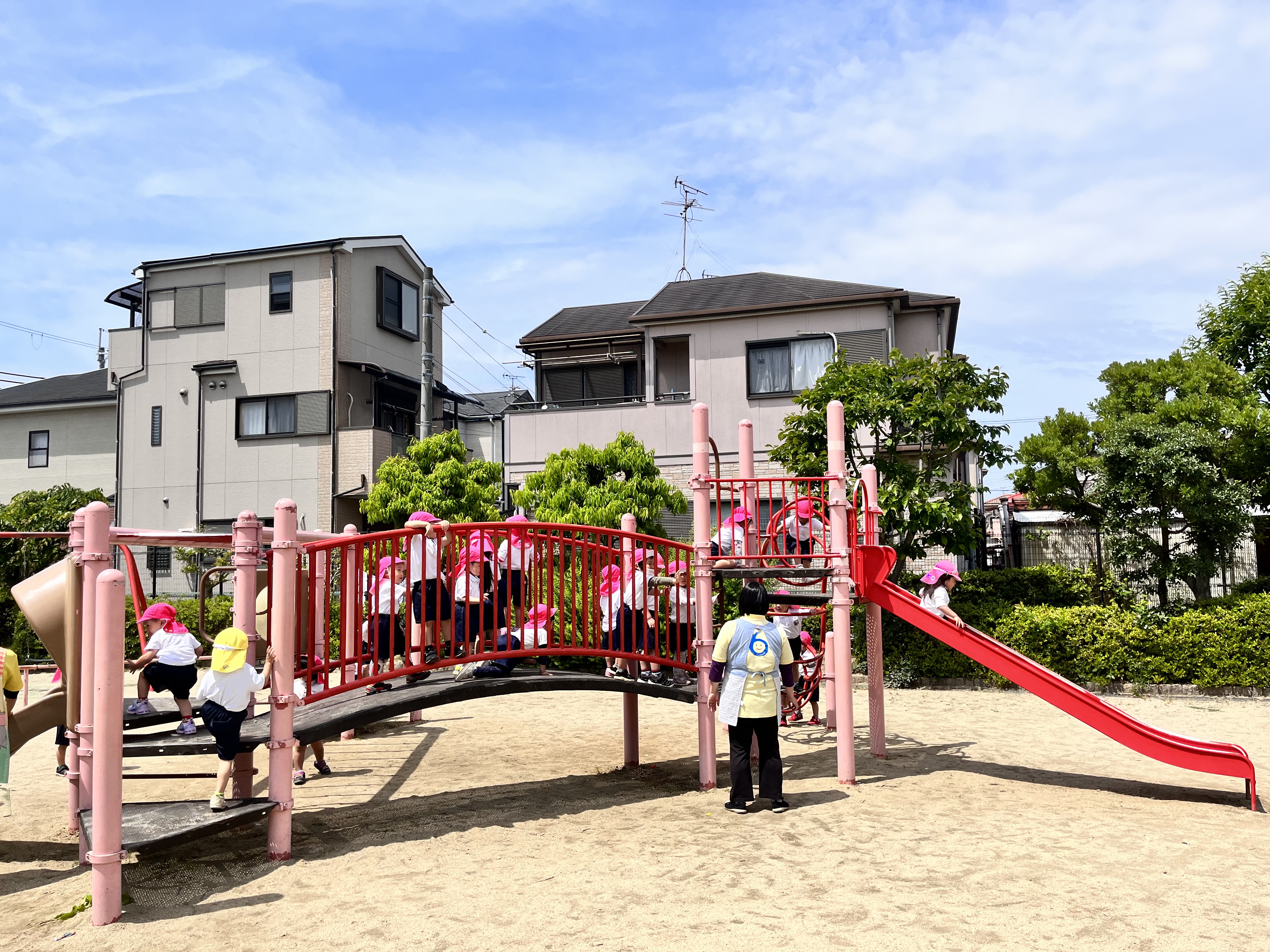 春のお散歩(第二公園)松原カリーノ保育園　３歳児