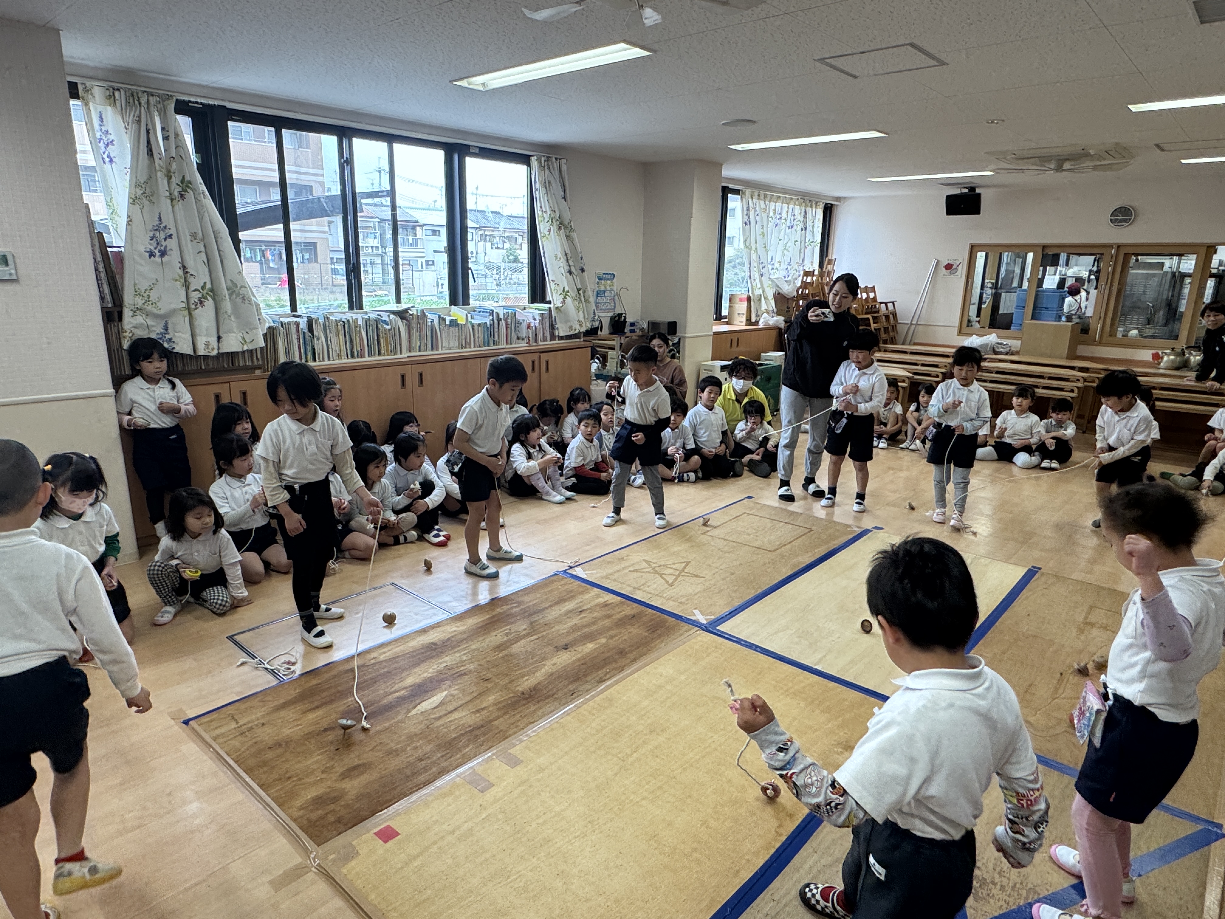 こま回し大会(松原カリーノ保育園）