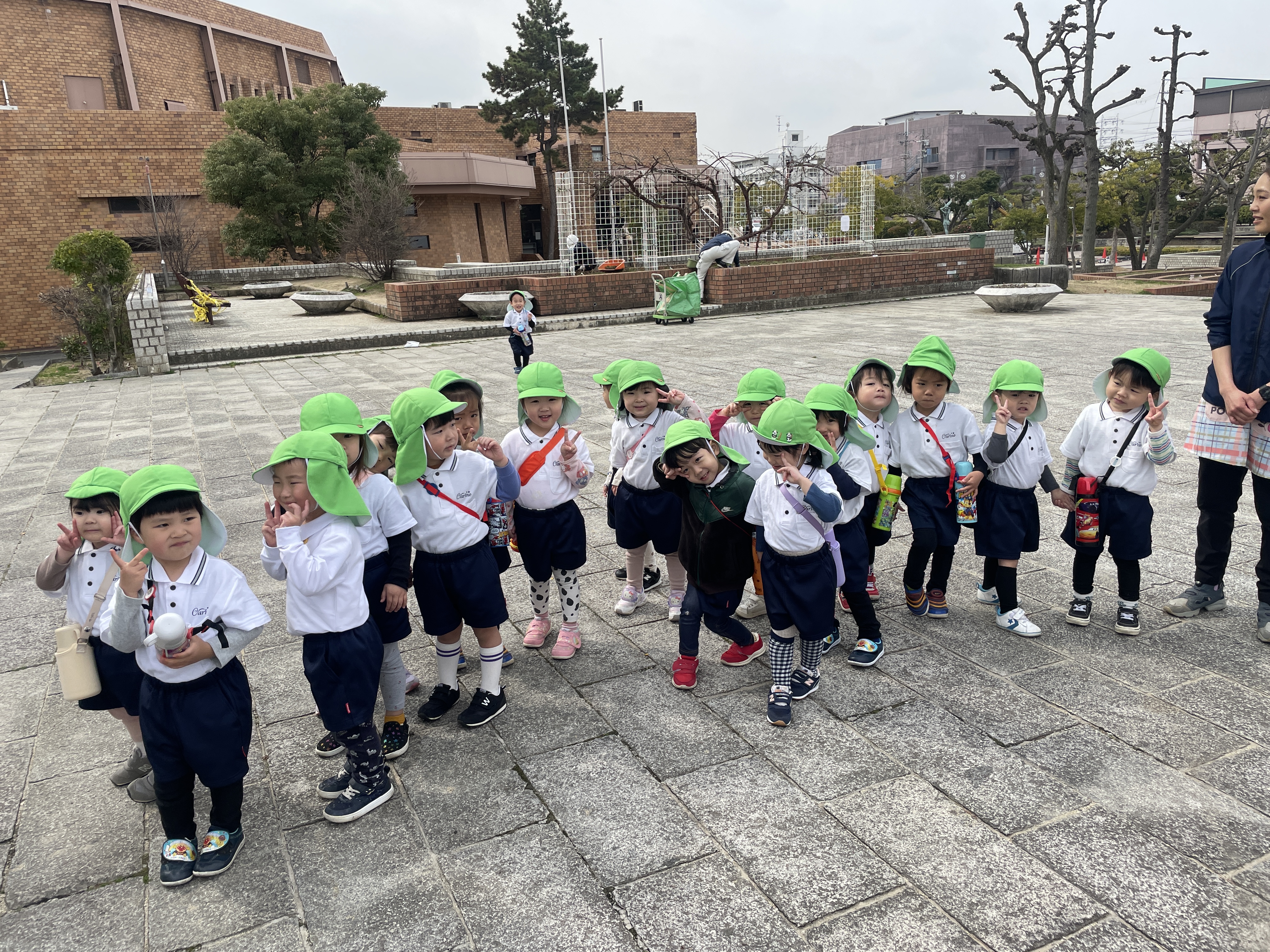 2歳児　お別れ遠足　(松原カリーノ保育園)