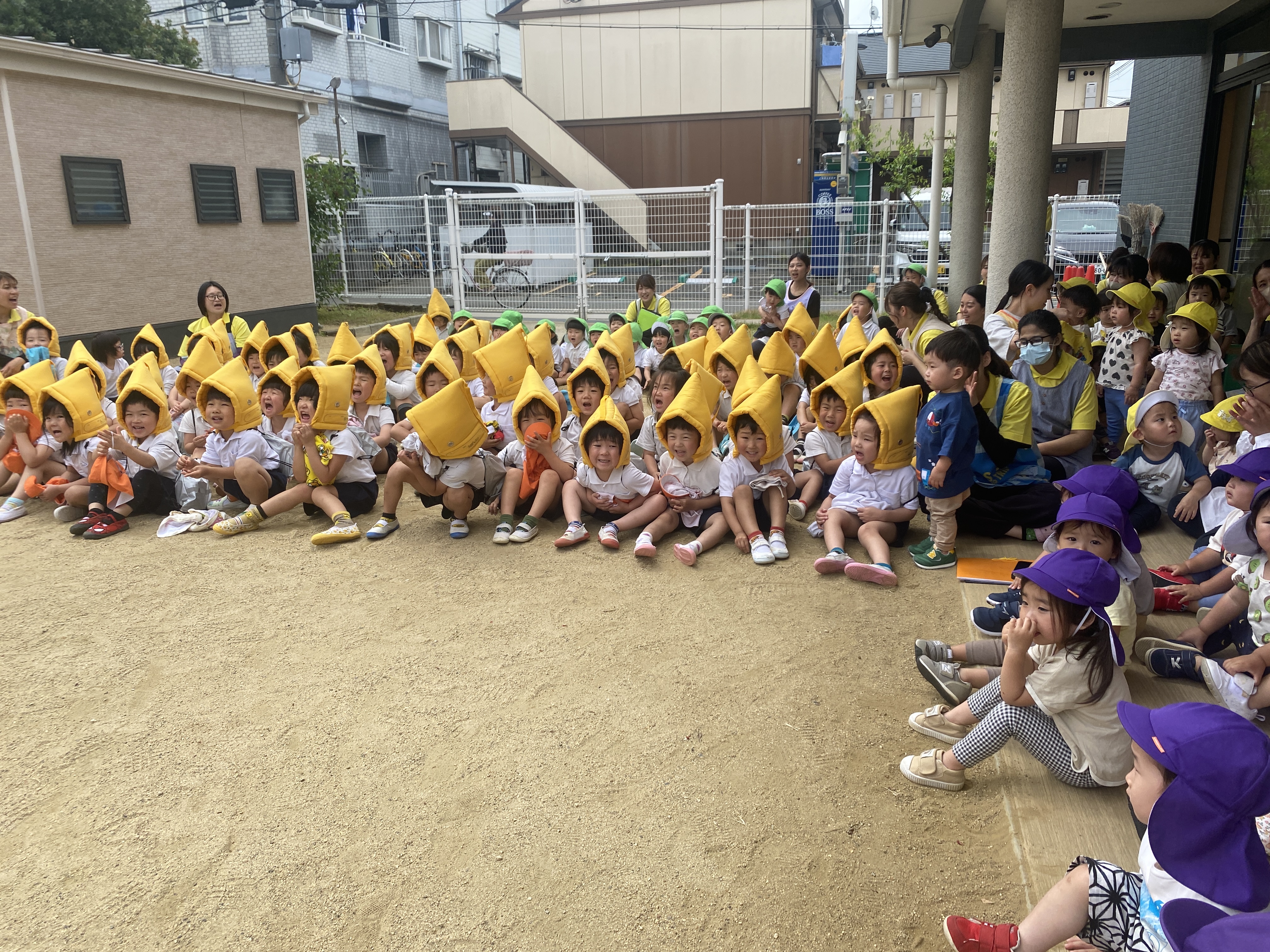 ５月避難訓練　火災・消防（松原カリーノ保育園）