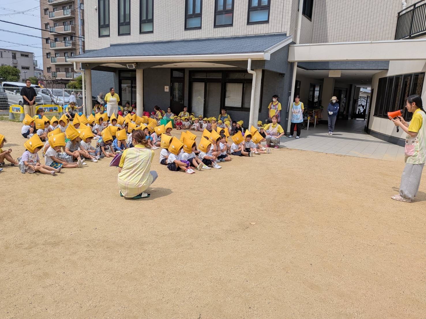 地震の避難訓練　松原カリーノ保育園
